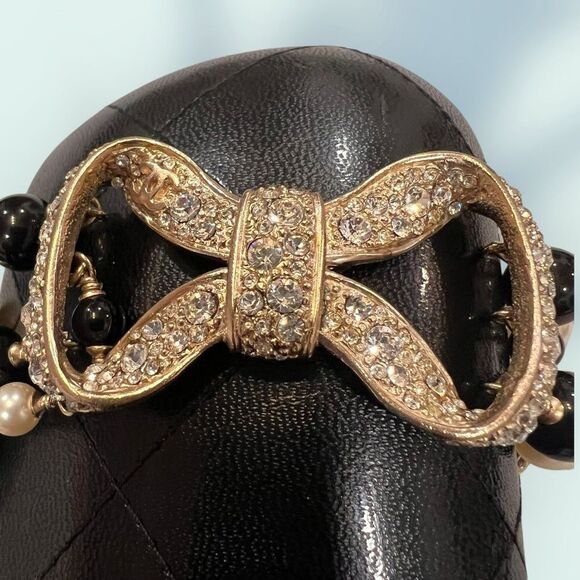 Chanel Black and Gold Bow Bracelet - Picture 4 of 6